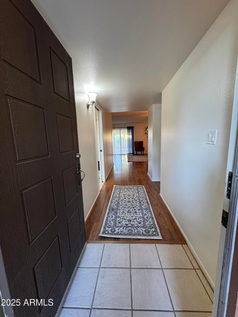 2404 Rue De Lamour Ave, Phoenix, AZ 85029