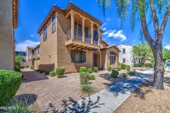 2404 W Dusty Wren Dr, Phoenix, AZ 85085