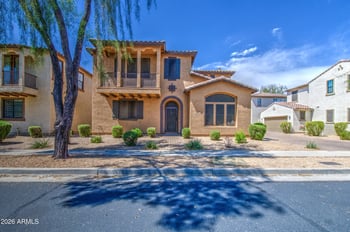 2404 W Dusty Wren Dr, Phoenix, AZ 85085