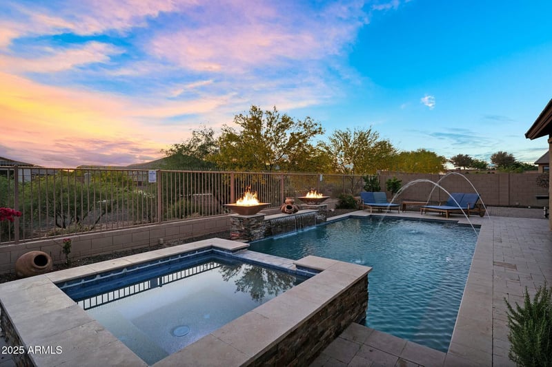 24042 170th Ln, Surprise, AZ 85387