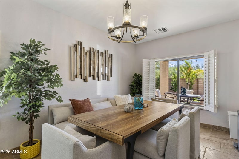 2405 Barbie Ln, Phoenix, AZ 85085