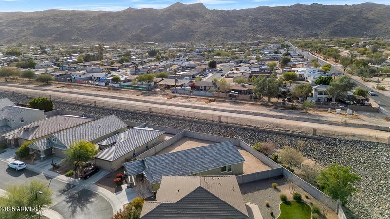 2405 Beverly Rd, Phoenix, AZ 85042