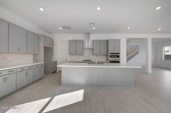 2405 E Leccino Dr, San Tan Valley, AZ 85140