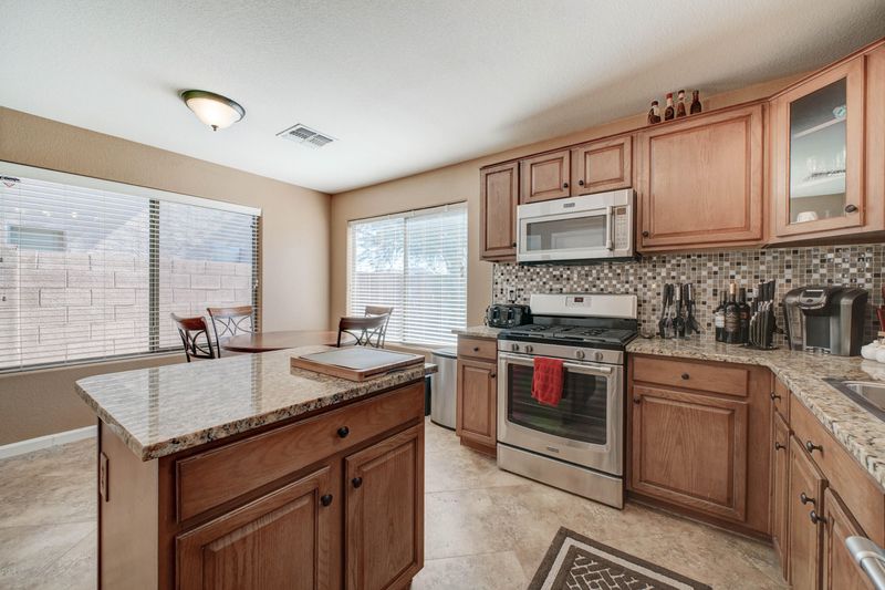 2405 W Silver Sage Ln, Phoenix, AZ 85085
