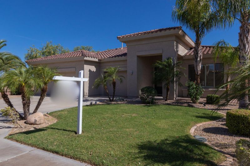 2405 W Spur Dr, Phoenix, AZ 85085