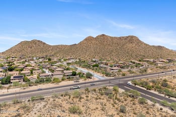 2406 Barbie Ln, Phoenix, AZ 85085