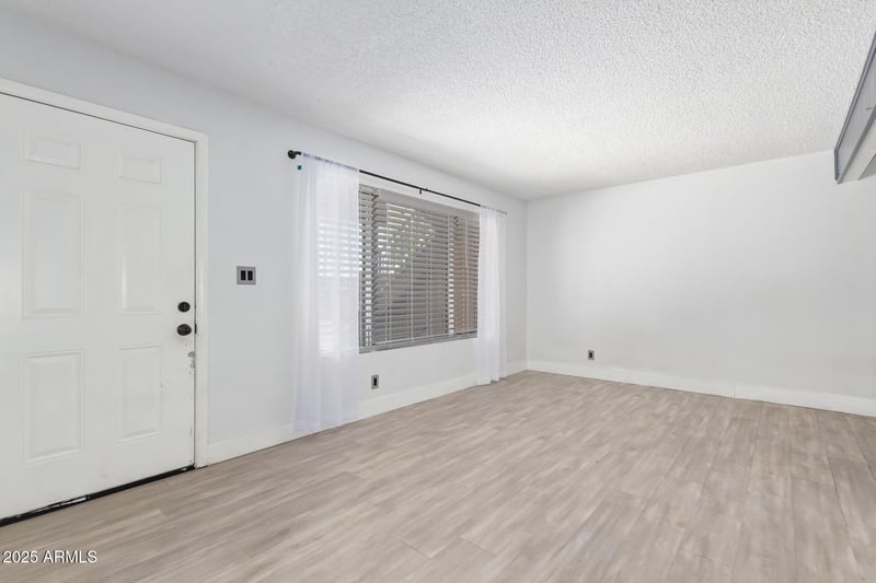 2406 Campbell Ave #143, Phoenix, AZ 85015