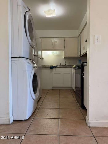 2406 Campbell Ave #322, Phoenix, AZ 85015