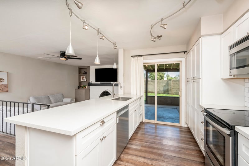 2406 E La Jolla Dr, Tempe, AZ 85282