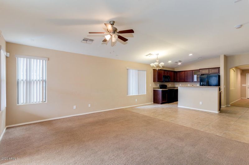 2406 W Gaby Rd, Phoenix, AZ 85041
