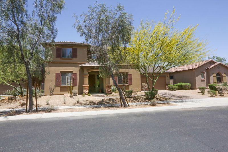 2406 W Horsetail Trl, Phoenix, AZ 85085