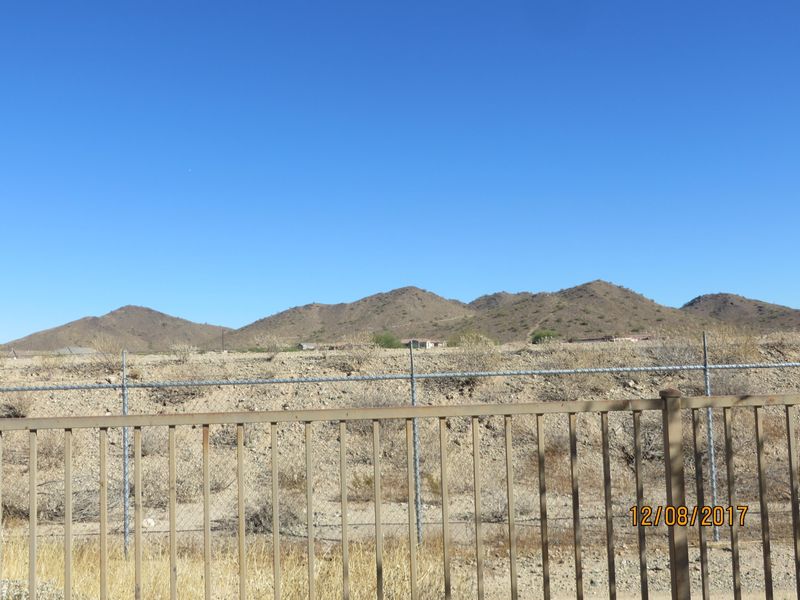 2406 W Via Dona Rd, Phoenix, AZ 85085
