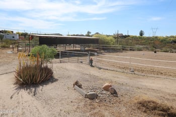 2406 White Spar Rd, New River, AZ 85087