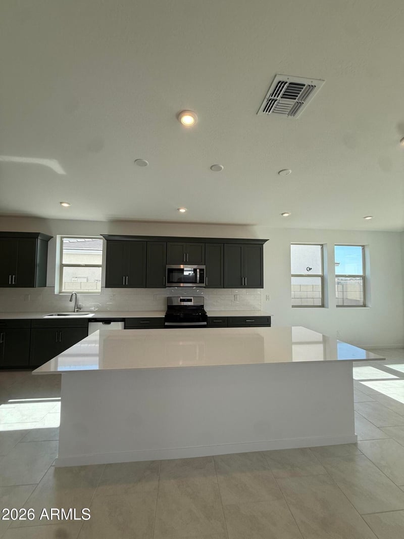 24068 Carver Dr, Buckeye, AZ 85326