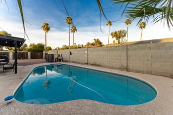 2407 Allred Dr, Tempe, AZ 85282