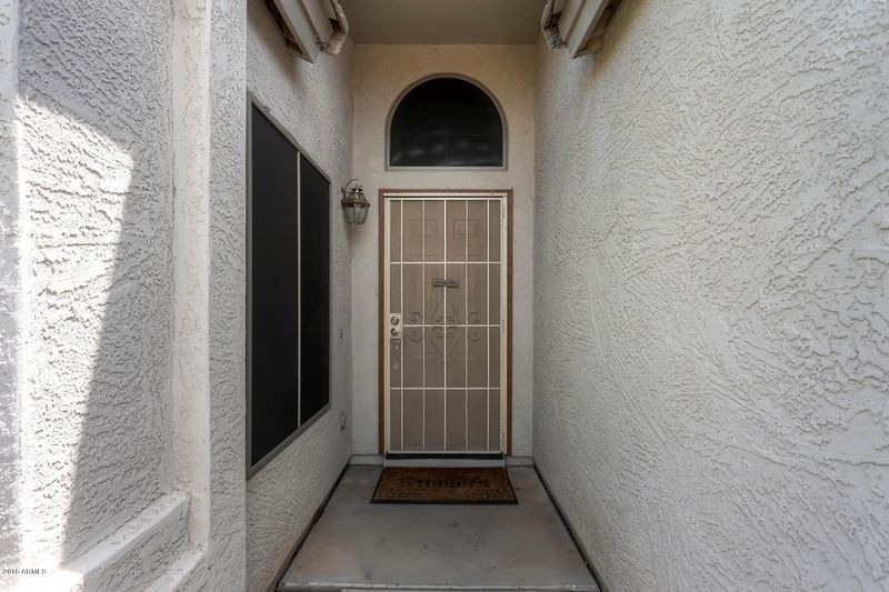 2407 E Morrow Dr, Phoenix, AZ 85050
