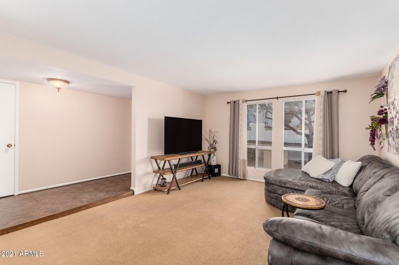2407 E Shea Blvd, Phoenix, AZ 85028