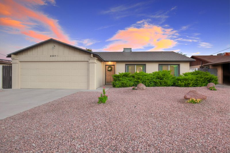 2407 E Sweetwater Ave, Phoenix, AZ 85032