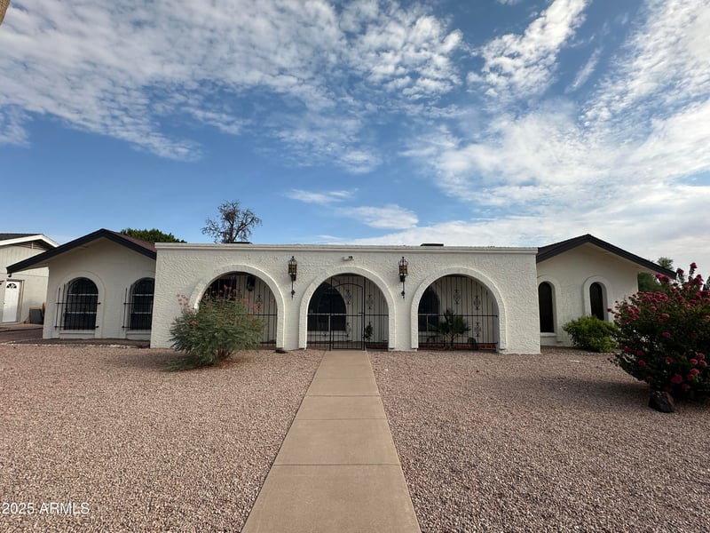 2407 Encanto St, Mesa, AZ 85213