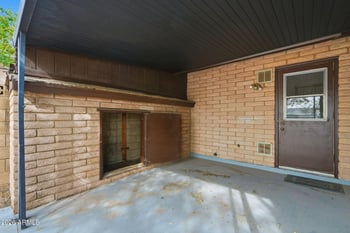 2407 Laurel Ln, Phoenix, AZ 85029