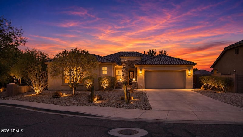 2407 W Maya Way, Phoenix, AZ 85085