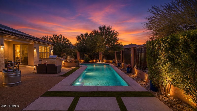 2407 W Maya Way, Phoenix, AZ 85085