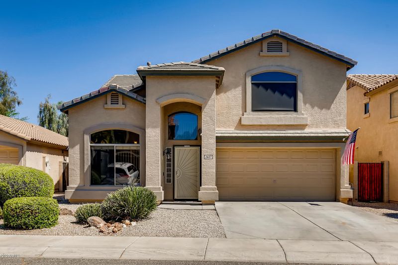 2407 W White Feather Ln, Phoenix, AZ 85085