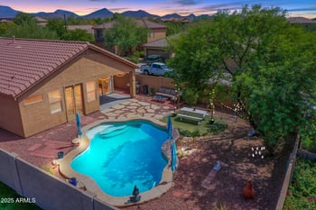 2407 Warren Dr, Anthem, AZ 85086