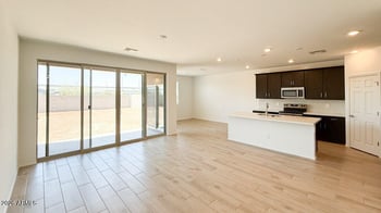 24079 Huntington Dr, Buckeye, AZ 85326