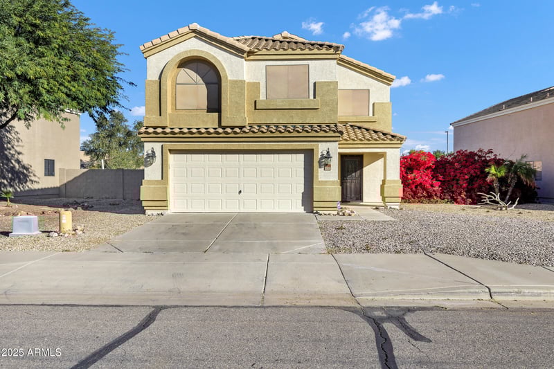 2408 Allens Peak Dr, San Tan Valley, AZ 85144