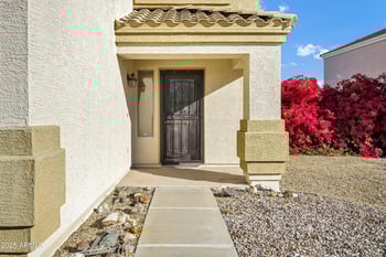 2408 Allens Peak Dr, San Tan Valley, AZ 85144