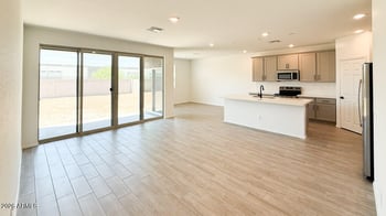 24083 Kowalsky Ln, Buckeye, AZ 85326