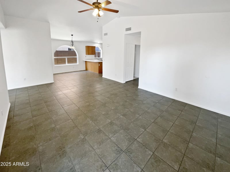 2409 125th Dr, Avondale, AZ 85392