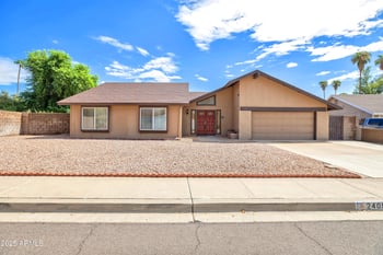 2409 Banff Ln, Phoenix, AZ 85023