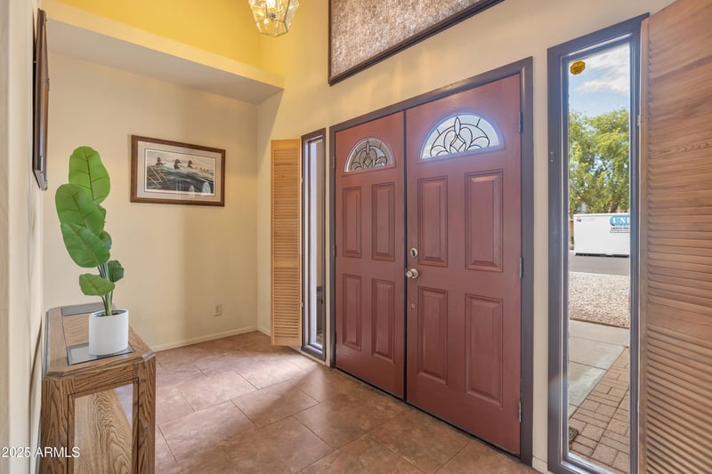 2409 Banff Ln, Phoenix, AZ 85023