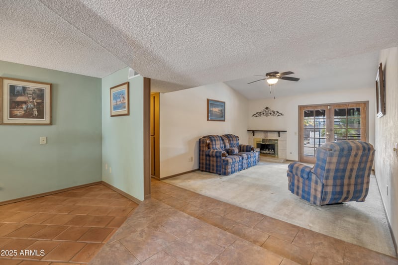 2409 Banff Ln, Phoenix, AZ 85023