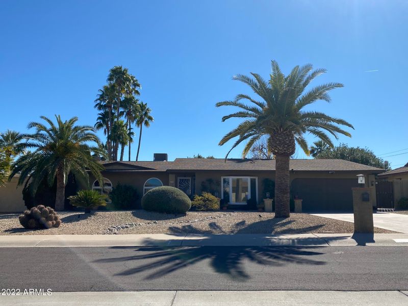 2409 E Christy Dr, Phoenix, AZ 85028