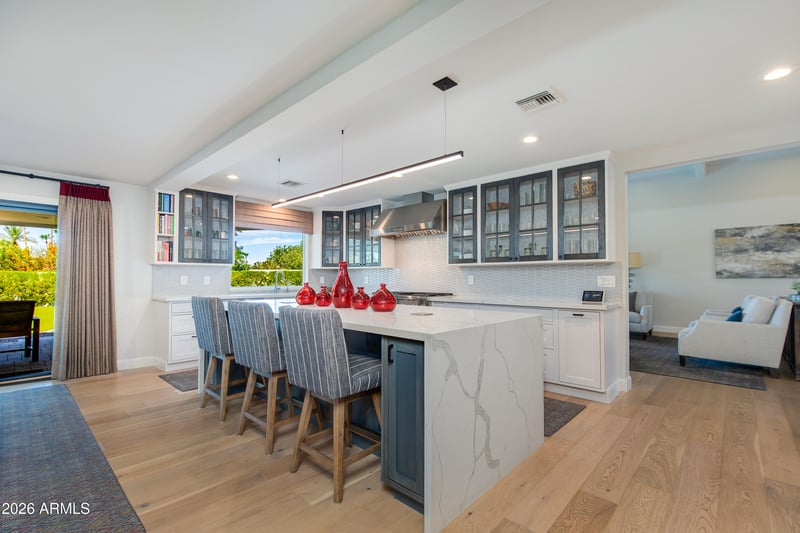 2409 E Solano Dr, Phoenix, AZ 85016