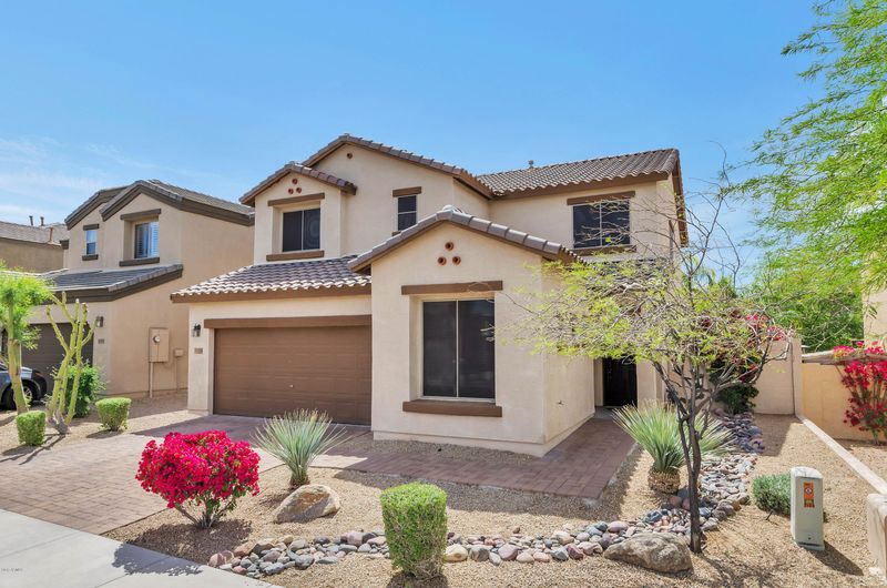 2409 W Barwick Dr, Phoenix, AZ 85085