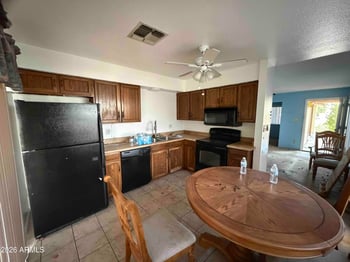 2409 W Kilarea Ave, Mesa, AZ 85202