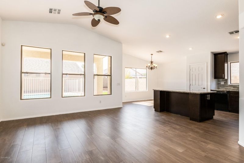 2409 W Minton St, Phoenix, AZ 85041