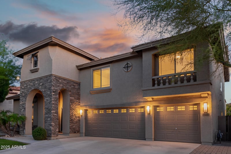 2409 Woburn Ln, Phoenix, AZ 85085