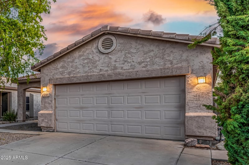 241 Mountain View Rd, San Tan Valley, AZ 85143