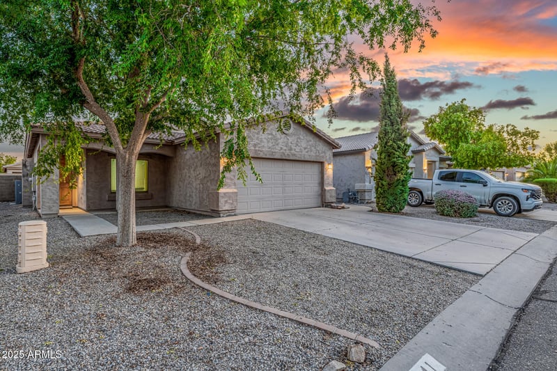241 Mountain View Rd, San Tan Valley, AZ 85143
