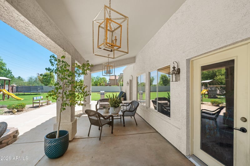 241 S Equestrian Ct, Gilbert, AZ 85296