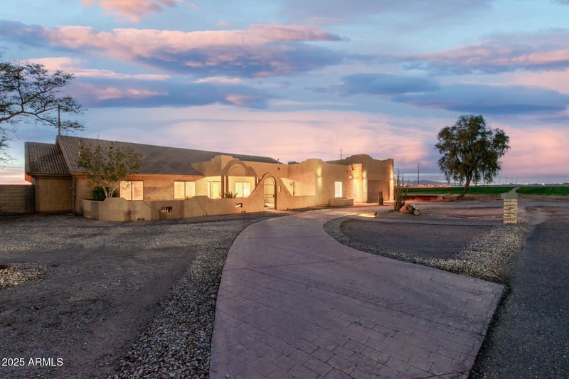 2410 186th Dr, Goodyear, AZ 85338