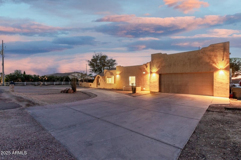 2410 186th Dr, Goodyear, AZ 85338