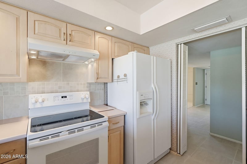 2410 Cairo Dr, Tempe, AZ 85282