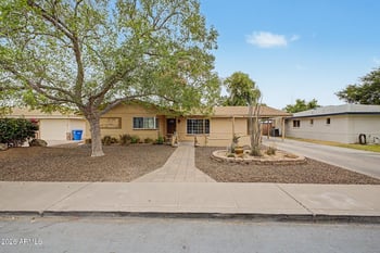 2410 39th Pl, Phoenix, AZ 85008