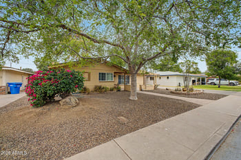 2410 39th Pl, Phoenix, AZ 85008
